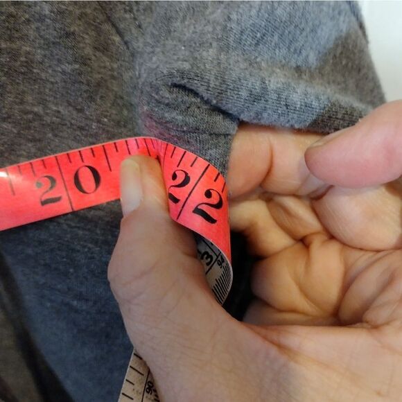 Mountain Hardwear pullover top - Picture 6 of 6